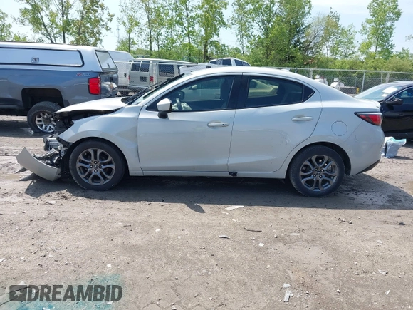 2019 Toyota Yaris L with VIN 3MYDLBYV7KY506813, listed as a IAAI auction lot 42253621 with 114,427 mi miles and . Bid and sale history available at DreamBid. Image 14.