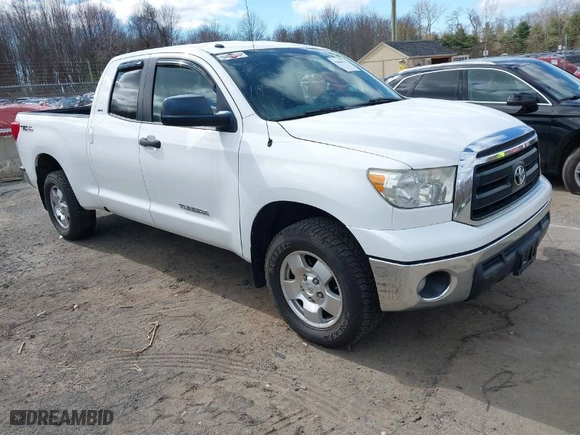2013 Toyota Tundra 4WD Truck with VIN 5TFUM5F17DX045310, listed as a IAAI auction lot 42064531 with 158,237 mi miles. Bid and sale history available at carsss.com. Image 1.