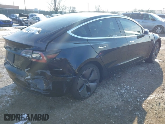2020 Tesla Model 3 Standard Range Plus z VIN 5YJ3E1EA6LF662080, wystawiony jako IAAI lot #41410445 z przebiegiem Nie podano mil oraz . Historia ofert i sprzedaży dostępna na DreamBid. Obrazek 4.