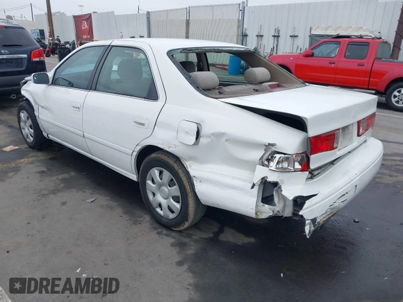 2001 Toyota Camry CE with VIN JT2BG22K110603452, listed as a IAAI auction lot 41731258 with 117,142 mi miles. Bid and sale history available at carsss.com. Image 3.