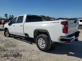 2020 Chevrolet Silverado 3500HD LT with VIN 1GC4YTE75LF205106, listed as a Copart auction lot 48695845 with 165,910 mi miles and Salvage Title. Bid and sale history available at carsss.com. Image 2.