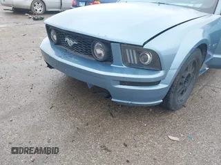 2005 Ford Mustang GT Deluxe with VIN 1ZVFT82H455116103, listed as a IAAI auction lot 41725405 with 108,928 mi miles and . Bid and sale history available at DreamBid. Image 6.