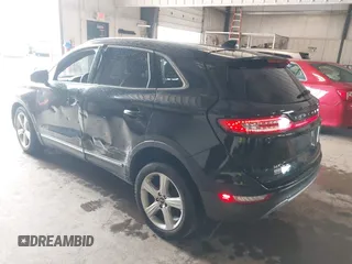 2018 Lincoln MKC Premiere with VIN 5LMCJ1C92JUL19090, listed as a IAAI auction lot 41836181 with 302,120 mi miles and . Bid and sale history available at DreamBid. Image 3.