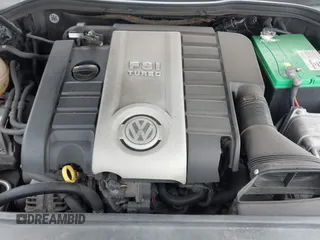2008 Volkswagen Passat Komfort with VIN WVWAK73C88P052203, listed as a IAAI auction lot 42461111 with 197,988 mi miles and . Bid and sale history available at DreamBid. Image 10.