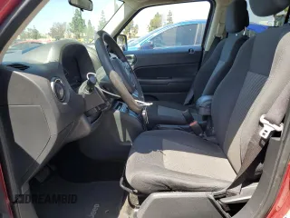 2015 Jeep Patriot Altitude with VIN 1C4NJRBB5FD412728, listed as a Copart auction lot 57049075 with 161,106 mi miles and Clean title. Bid and sale history available at DreamBid. Image 7.