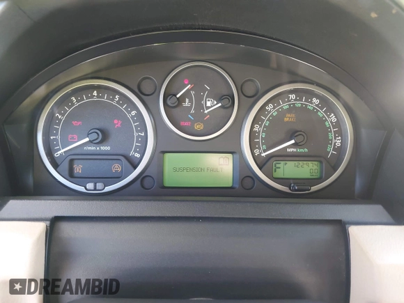 2006 Land Rover LR3 HSE with VIN SALAG25456A371156, listed as a IAAI auction lot 41375624 with 122,974 mi miles. Bid and sale history available at carsss.com. Image 7.