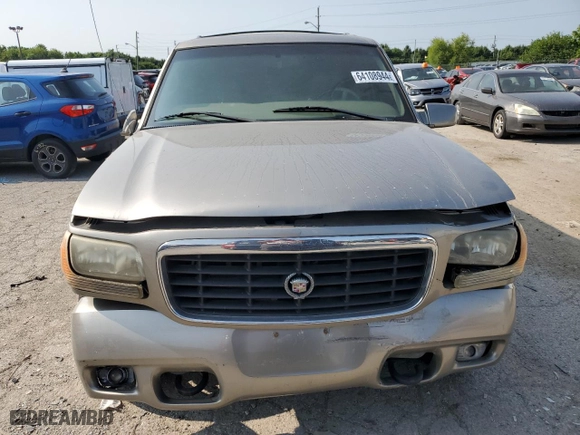 2000 Cadillac Escalade with VIN 1GYEK63R2YR210601, listed as a Copart auction lot 64108944 with 186,964 mi miles and Salvage Title. Bid and sale history available at carsss.com. Image 5.