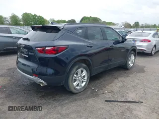 2020 Chevrolet Blazer LT z VIN 3GNKBBRA4LS711327, wystawiony jako IAAI lot #41921073 z przebiegiem 86 850 mil mil oraz . Historia ofert i sprzedaży dostępna na DreamBid. Obrazek 4.