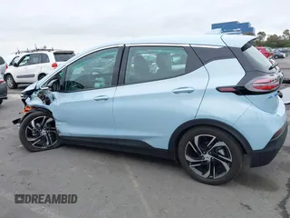 2023 Chevrolet Bolt EV 2LT z VIN 1G1FX6S01P4153634, wystawiony jako IAAI lot #42093390 z przebiegiem 8063 mil mil oraz . Historia ofert i sprzedaży dostępna na DreamBid. Obrazek 14.