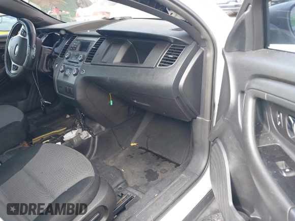 2015 Ford Police Interceptor с VIN 1FAHP2MK7FG106859, выставлен на аукционе IAAI как лот 42179520 с пробегом 177 300 миль миль и . История ставок и продаж доступна на DreamBid. Изображение 5.