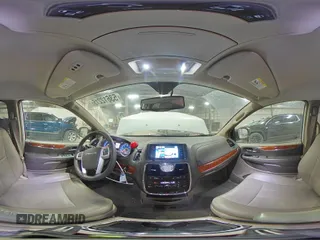 2015 Chrysler Town & Country Touring L z VIN 2C4RC1CG9FR563298, wystawiony jako Copart lot #53612215 z przebiegiem 103 829 mil mil oraz Szkoda całkowita • Salvage title. Historia ofert i sprzedaży dostępna na DreamBid. Obrazek 15.