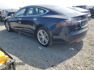 2014 Tesla Model S 60 z VIN 5YJSA1H17EFP33261, wystawiony jako Copart lot #58804465 z przebiegiem 147 583 mil mil oraz Czysty tytuł • Clean title. Historia ofert i sprzedaży dostępna na DreamBid. Obrazek 3.