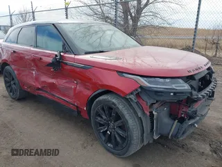 2019 Land Rover Range Rover Velar R-Dynamic SE z VIN SALYL2EX8KA783134, wystawiony jako IAAI lot #41827957 z przebiegiem 66 666 mil mil oraz . Historia ofert i sprzedaży dostępna na DreamBid. Obrazek 1.