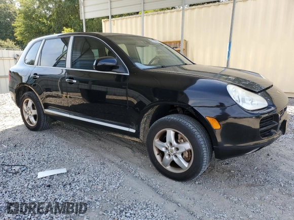 2005 Porsche Cayenne S z VIN WP1AB29P45LA66114, wystawiony jako Copart lot #68756294 z przebiegiem 79 073 mil mil oraz Nie do naprawy. Historia ofert i sprzedaży dostępna na DreamBid. Obrazek 4.