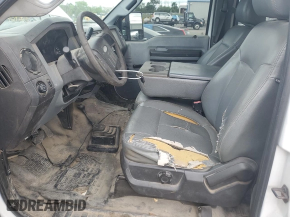 2012 Ford F-250 XL z VIN 1FT7W2BT6CEA76863, wystawiony jako Copart lot #57473505 z przebiegiem 176 404 mil mil oraz Szkoda całkowita • Salvage title. Historia ofert i sprzedaży dostępna na DreamBid. Obrazek 7.