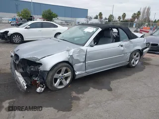 2005 BMW 3 Series 325Ci with VIN WBABW33415PL34475, listed as a IAAI auction lot 41450478 with 191,047 mi miles and . Bid and sale history available at carsss.com. Image 18.