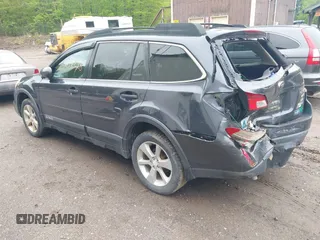 2013 Subaru Outback Premium z VIN 4S4BRBCC9D3323317, wystawiony jako IAAI lot #42303328 z przebiegiem 199 802 mil mil oraz . Historia ofert i sprzedaży dostępna na DreamBid. Obrazek 3.