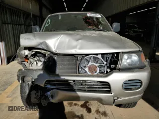 2002 Mitsubishi Montero ES z VIN JA4LS21H32J058330, wystawiony jako Copart lot #83523844 z przebiegiem 186 781 mil mil oraz Szkoda całkowita • Salvage title. Historia ofert i sprzedaży dostępna na DreamBid. Obrazek 5.