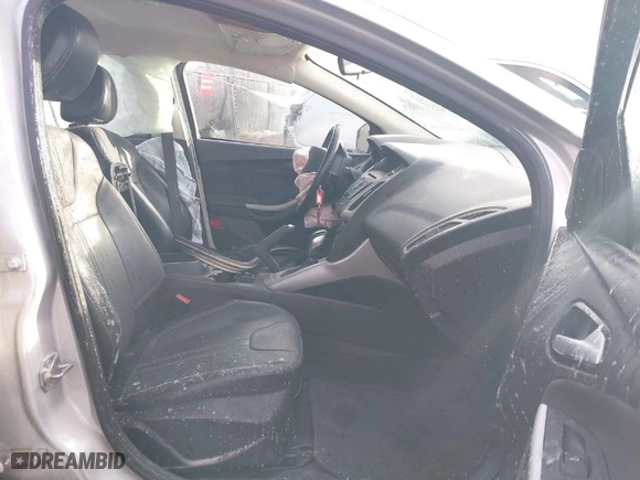 2014 Ford Focus SE with VIN 1FADP3F26EL341244, listed as a IAAI auction lot 41443905 with 1 mi miles. Bid and sale history available at carsss.com. Image 5.