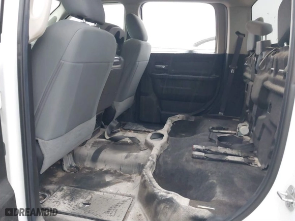 2018 Ram 2500 Tradesman with VIN 3C6UR5HL4JG390088, listed as a IAAI auction lot 41471658 with 227,663 mi miles. Bid and sale history available at carsss.com. Image 8.