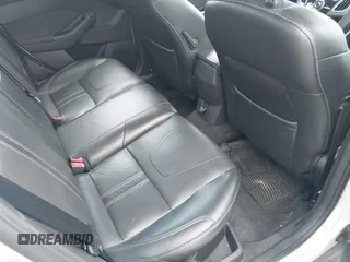 2012 Ford Focus Titanium с VIN 1FAHP3J28CL381248, выставлен на аукционе IAAI как лот 39731691 с пробегом 123 720 миль миль и . История ставок и продаж доступна на DreamBid. Изображение 8.