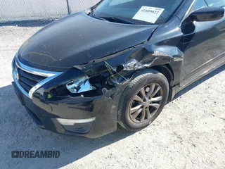 2015 Nissan Altima 2.5 SV with VIN 1N4AL3AP1FC222312, listed as a IAAI auction lot 41809022 with 162,771 mi miles. Bid and sale history available at carsss.com. Image 6.