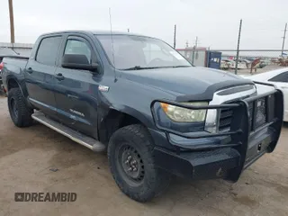 2007 Toyota Tundra SR5 with VIN 5TBDV54117S479855, listed as a IAAI auction lot 41792991 with 180,115 mi miles. Bid and sale history available at carsss.com. Image 1.