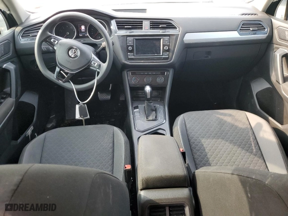 2019 Volkswagen Tiguan S with VIN 3VV1B7AX2KM132021, listed as a Copart auction lot 71241274 with 70,950 mi miles and Salvage Title. Bid and sale history available at carsss.com. Image 8.