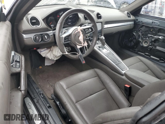 2024 Porsche 718 Cayman z VIN WP0AA2A88RK255448, wystawiony jako Copart lot #49847655 z przebiegiem 16 047 mil mil oraz Szkoda całkowita • Salvage title. Historia ofert i sprzedaży dostępna na DreamBid. Obrazek 8.