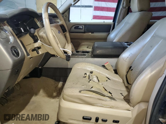 2012 Ford Expedition XLT z VIN 1FMJU1J57CEF02449, wystawiony jako Copart lot #53994755 z przebiegiem 237 577 mil mil oraz Szkoda całkowita • Salvage title. Historia ofert i sprzedaży dostępna na DreamBid. Obrazek 7.
