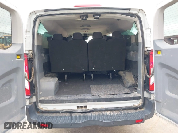 2016 Ford Transit XL с VIN 1FBZX2ZM2GKB22656, выставлен на аукционе IAAI как лот 42077172 с пробегом 211 104 миль миль и . История ставок и продаж доступна на DreamBid. Изображение 20.