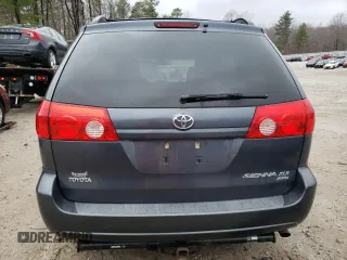 2009 Toyota Sienna XLE with VIN 5TDBK22C89S024434, listed as a Copart auction lot 51063255 with 205,527 mi miles and Clean Title. Bid and sale history available at DreamBid. Image 6.