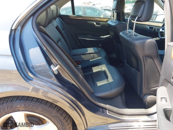 2014 Mercedes-Benz E-Class E 350 Luxury with VIN WDDHF8JB8EA865368, listed as a IAAI auction lot 41790012 with 98,788 mi miles. Bid and sale history available at carsss.com. Image 8.