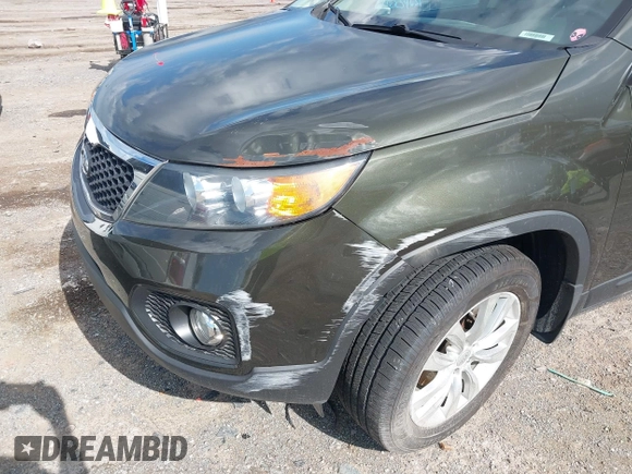 2011 Kia Sorento LX with VIN 5XYKT4A26BG152191, listed as a IAAI auction lot 42257365 with 198,595 mi miles and . Bid and sale history available at DreamBid. Image 12.