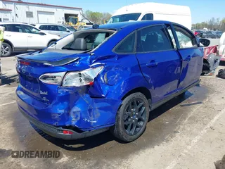 2015 Ford Focus SE with VIN 1FADP3F21FL321890, listed as a IAAI auction lot 41892087 with 193,772 mi miles and . Bid and sale history available at carsss.com. Image 4.