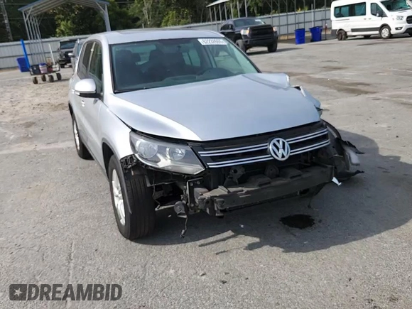 2012 Volkswagen Tiguan S с VIN WVGAV7AXXCW606008, выставлен на аукционе Copart как лот 62232655 с пробегом 184 316 миль миль и Списание • Salvage title. История ставок и продаж доступна на DreamBid. Изображение 15.