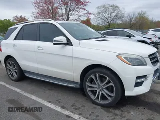 2014 Mercedes-Benz M 350 with VIN 4JGDA5JB2EA282733, listed as a IAAI auction lot 42070426 with 148,513 mi miles and . Bid and sale history available at DreamBid. Image 18.