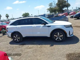 2023 Kia Sorento S z VIN 5XYRL4LCXPG229608, wystawiony jako IAAI lot #42096561 z przebiegiem 20 170 mil mil oraz . Historia ofert i sprzedaży dostępna na DreamBid. Obrazek 14.