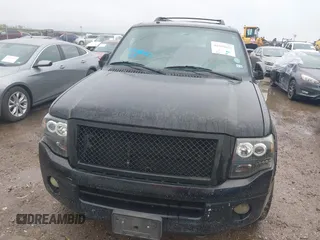2007 Ford Expedition Max Limited с VIN 1FMFK205X7LA05982, выставлен на аукционе IAAI как лот 41888851 с пробегом 254 343 миль миль и . История ставок и продаж доступна на DreamBid. Изображение 6.