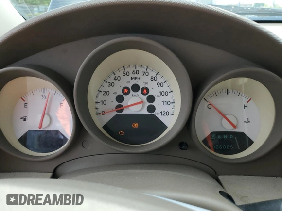 2008 Dodge Caliber SE z VIN 1B3HB28B18D776111, wystawiony jako Copart lot #58432035 z przebiegiem 106 065 mil mil oraz Szkoda całkowita • Salvage title. Historia ofert i sprzedaży dostępna na DreamBid. Obrazek 9.