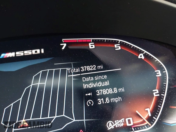 2021 BMW 5 Series M550i xDrive z VIN WBA13BK09MCF05866, wystawiony jako IAAI lot #41574859 z przebiegiem 37 822 mil mil oraz . Historia ofert i sprzedaży dostępna na DreamBid. Obrazek 15.