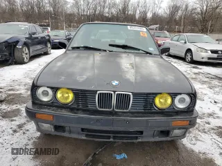 1989 BMW 3 Series z VIN WBAAE0302KED52374, wystawiony jako Copart lot #88331485 z przebiegiem Nie podano mil oraz Szkoda całkowita • Salvage title. Historia ofert i sprzedaży dostępna na DreamBid. Obrazek 5.