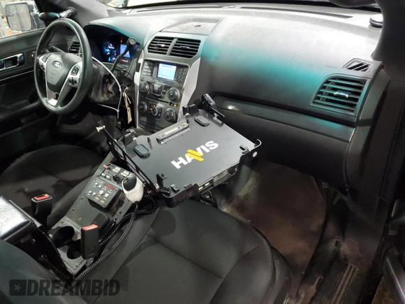 2015 Ford Utility Police Interceptor with VIN 1FM5K8AR4FGC26971, listed as a Copart auction lot 89174345 with 190,101 mi miles and Clean Title. Bid and sale history available at carsss.com. Image 8.