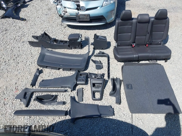 2013 Volkswagen Tiguan SEL with VIN WVGBV3AX1DW595673, listed as a IAAI auction lot 42140263 with 77,457 mi miles and . Bid and sale history available at DreamBid. Image 12.
