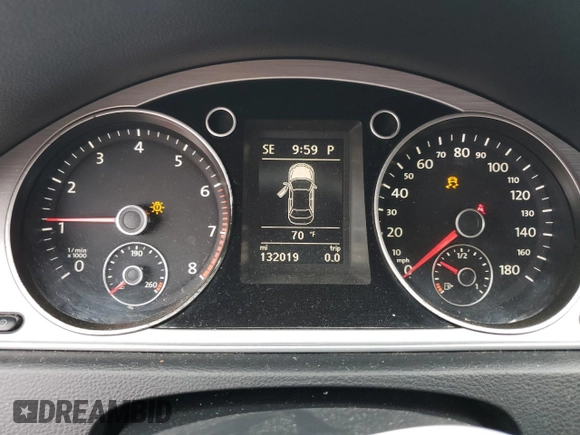 2013 Volkswagen CC Sport with VIN WVWBN7AN3DE555952, listed as a Copart auction lot 72430754 with 132,019 mi miles and Salvage Title. Bid and sale history available at carsss.com. Image 9.