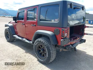 2012 Jeep Wrangler Unlimited Sport z VIN 1C4BJWDG8CL258625, wystawiony jako IAAI lot #42266102 z przebiegiem 58 594 mil mil oraz . Historia ofert i sprzedaży dostępna na DreamBid. Obrazek 3.