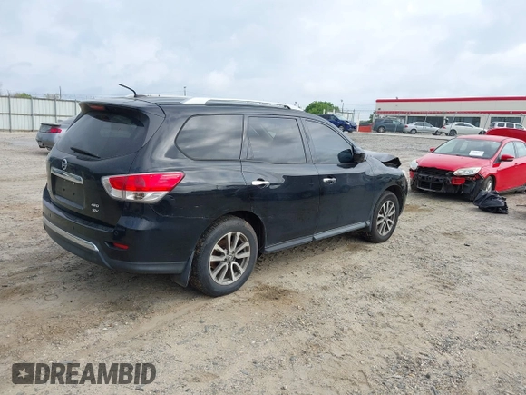 2014 Nissan Pathfinder SL with VIN 5N1AR2MM0EC607116, listed as a IAAI auction lot 41944716 with 215,670 mi miles and . Bid and sale history available at DreamBid. Image 4.