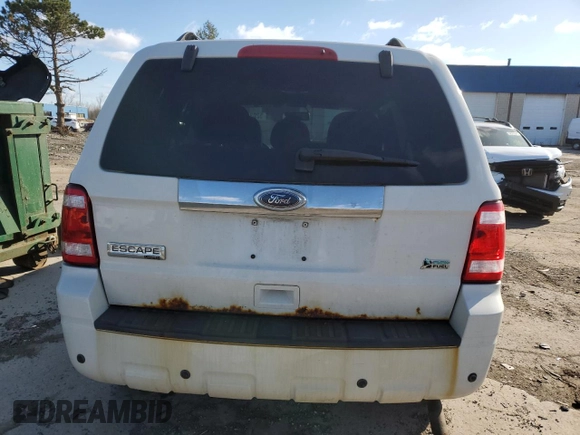 2011 Ford Escape Limited with VIN 1FMCU9EGXBKA39810, listed as a Copart auction lot 52031035 with 111,710 mi miles and Clean Title. Bid and sale history available at DreamBid. Image 6.