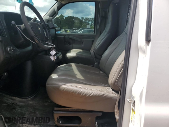 2016 Chevrolet Express Cargo with VIN 1GCWGAFF5G1202232, listed as a Copart auction lot 66968175 with 174,635 mi miles and Clean title. Bid and sale history available at DreamBid. Image 7.