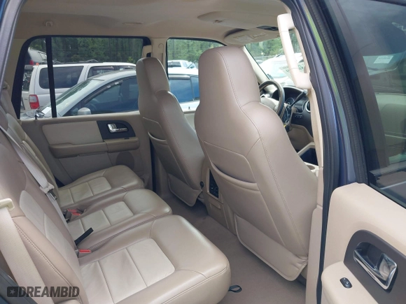 2005 Ford Expedition Eddie Bauer with VIN 1FMPU17555LB13549, listed as a IAAI auction lot 41869759 with 119,851 mi miles. Bid and sale history available at carsss.com. Image 8.